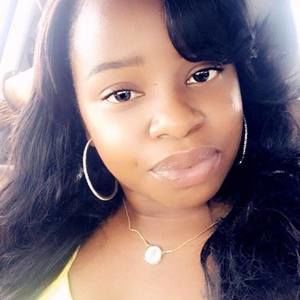 Meet your Posher, Tiffany